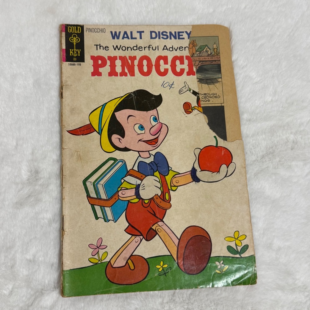 Walt Disney Pinocchio Gold Key Comic Book 10089-109 Vintage 1960s Fair